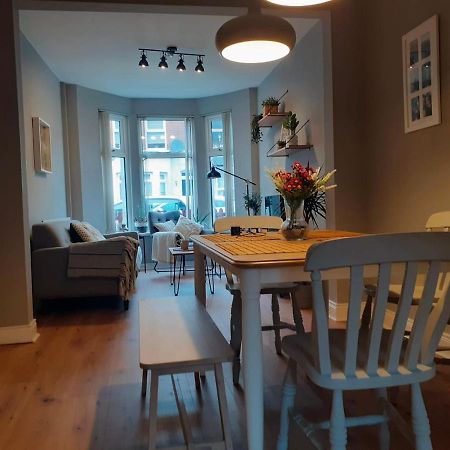 J&S Downtown Sky Attic House Apartment Belfast Exterior photo
